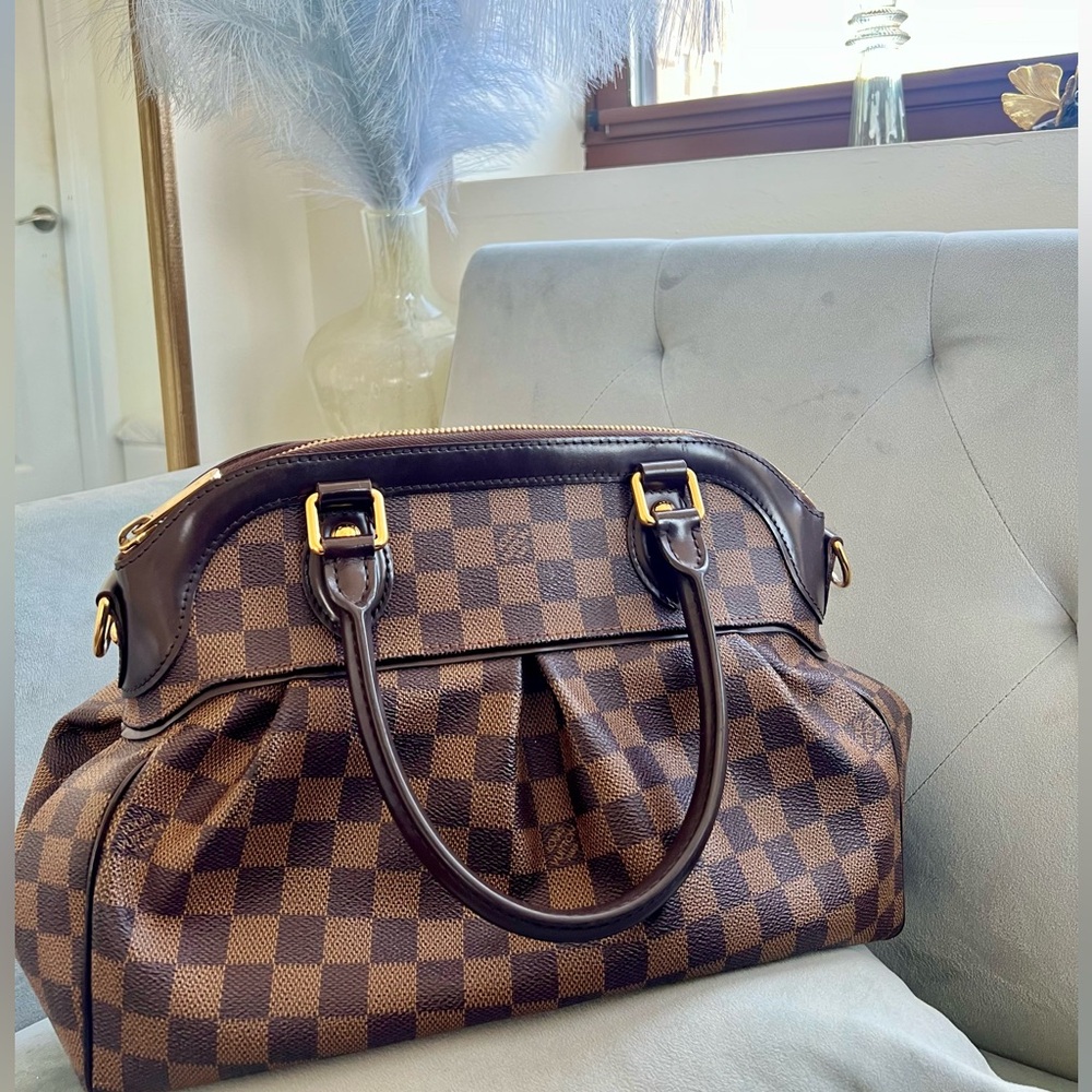 Authentic Louis Vuitton Trevi PM Damier Evene